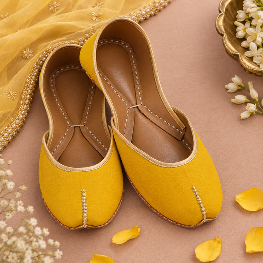 Mustard Glow Khussa