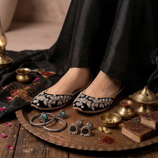 Royal  Pearl Khussa